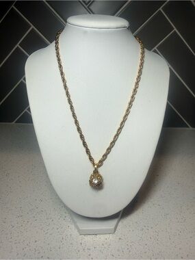 Chanel knot Gold Rope Chain Necklace with Crystal Pendant - Women Jewelry’s